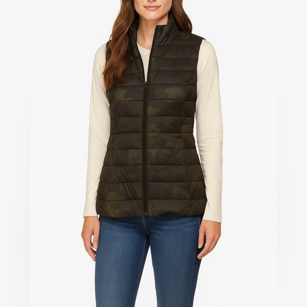 Old Navy Size Medium Frost Free Green Camouflage Quilted Puffer Vest NWT